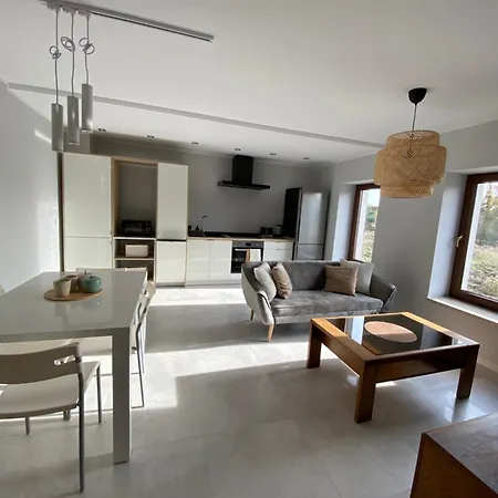 Appartement Z Widokiem Na Pole Ruda Slaska